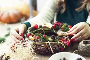 Interactive Workshop Helps Florist Stand Out Among Christmas Crowd