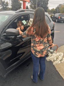 Abbey Shelton and the team from Rose Garden Florist in Paducah, Kentucky, spread their Petal It Forward joy to consumers around town and even visited several nursing homes.
