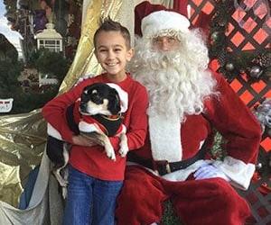 Santa ‘Paws’ Pulls in A Crowd for New Jersey Florist