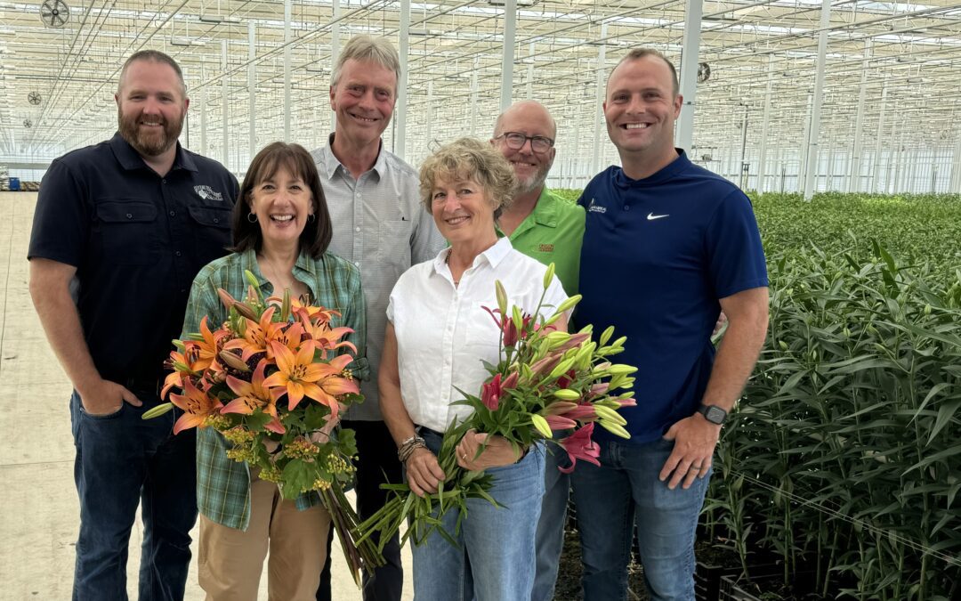 Oregon Grower Hosts Congresswoman and Talks Industry Issues