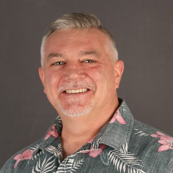 Derrick Myers Head Shot-600x600